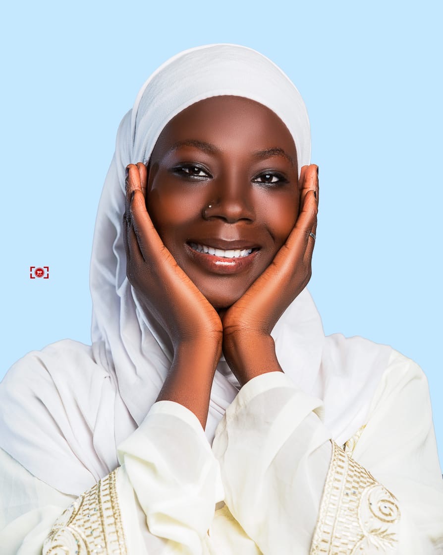 Model Rukaya
